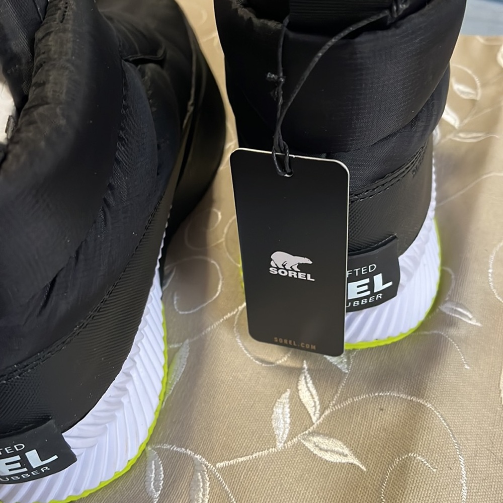 New Boots 🥾 - Picture 7 of 7